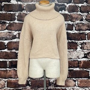 Aritzia Guell Babaton Sweater Cropped Merino Wool Tan Ribbed Size Large